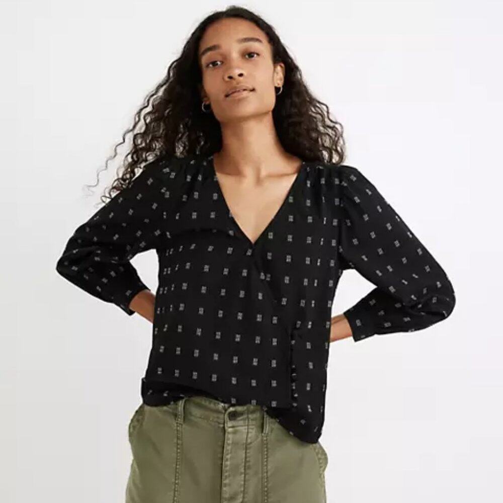 Madewell Kingston Wrap Top Black Textured Dobby Side button wrap top Size XS